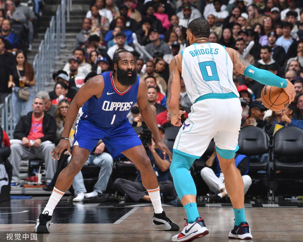 与此同时 与此同时